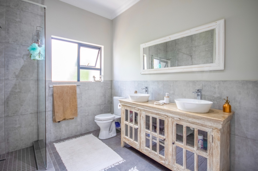 3 Bedroom Property for Sale in WestLake Country Safari Estate North West